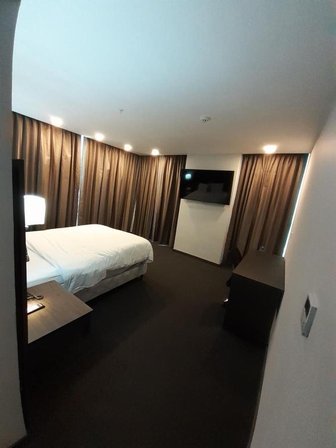 Innfiniti Hotel & Suites Panama City Exteriör bild